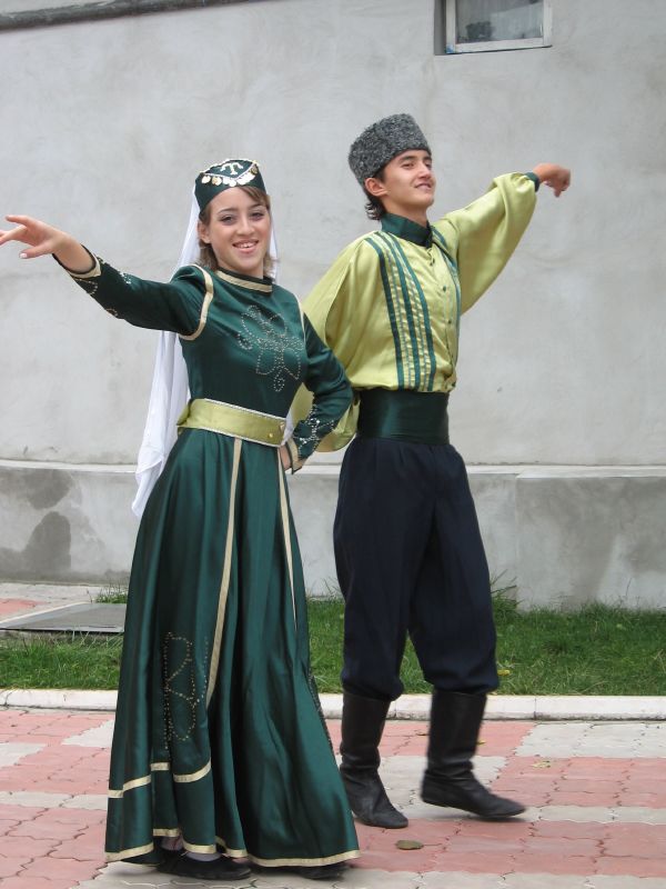 Национальный костюм татаров женский и мужской